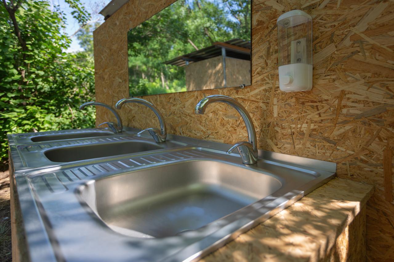 Steller Hostel & Camping Odessa Exteriör bild